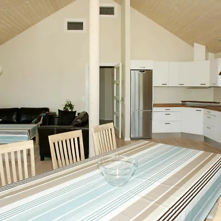 Three-bedroom In Storvorde 17 Vakantiehuis *