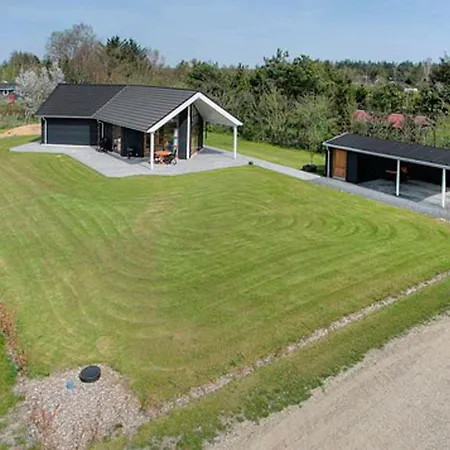 Three-bedroom In Storvorde 17 Skelby (Nordjylland)
