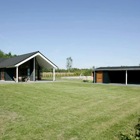 Three-bedroom In Storvorde 17 Vakantiehuis *